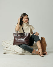 Load image into Gallery viewer, CHARLOTTE Tote  Bare Boheme 